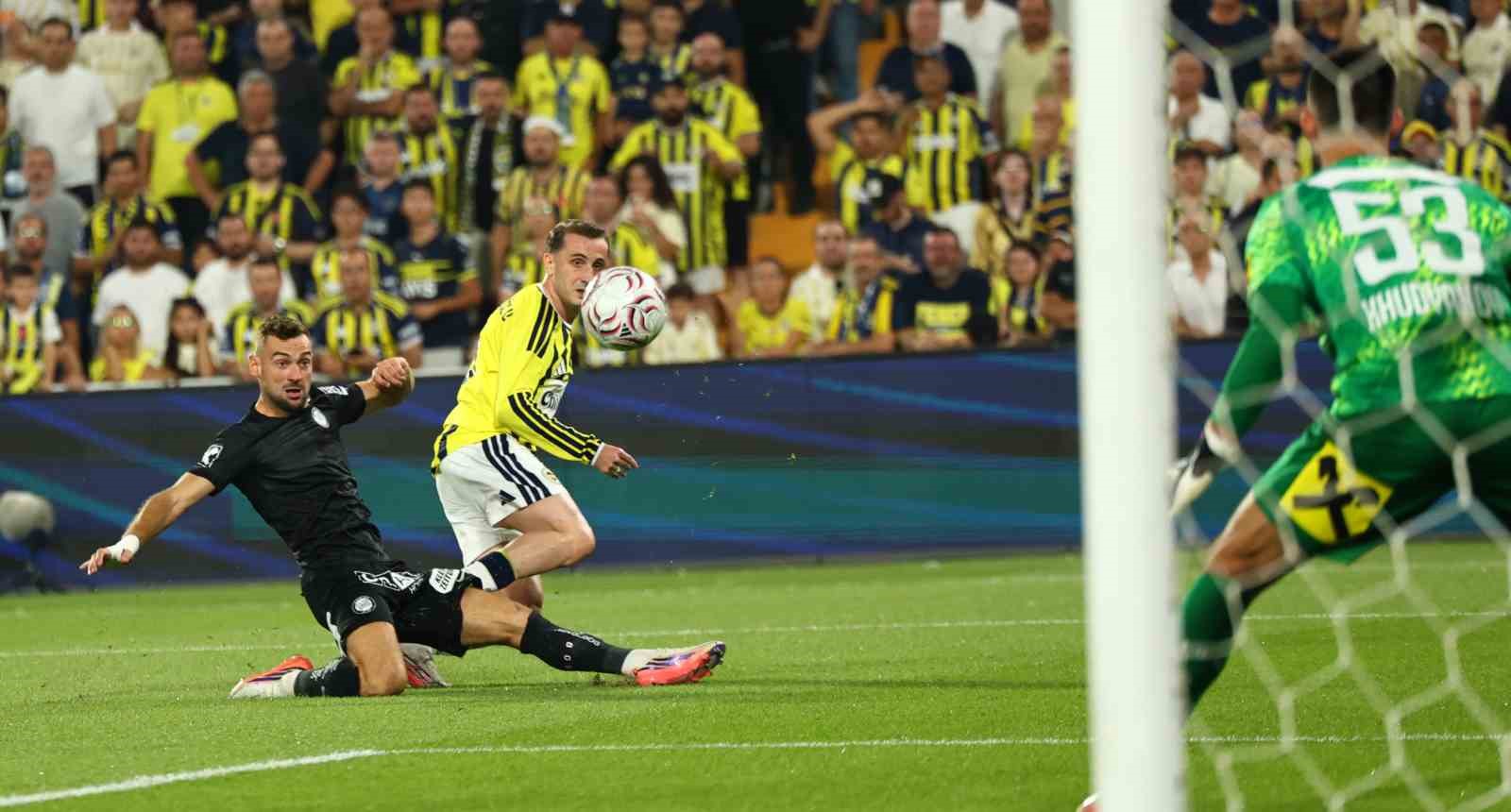 UEFA Şampiyonlar Ligi: Fenerbahçe: 1 - Sturm Graz: 0 (Maç devam ediyor)
