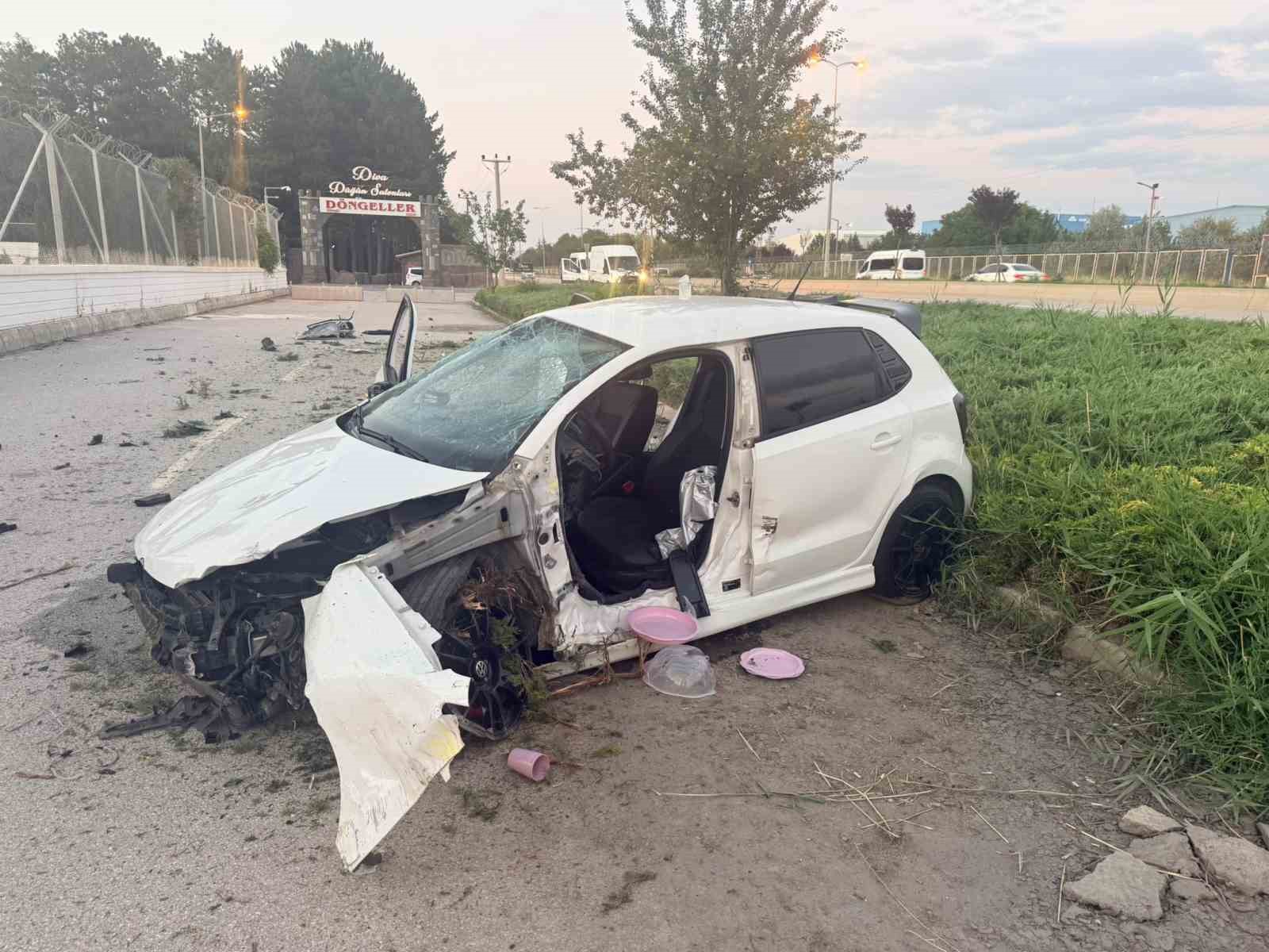 Ankara’da kontrolden çıkan otomobil takla attı: 2 yaralı