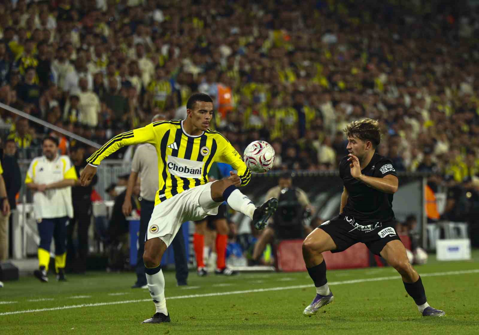 UEFA Şampiyonlar Ligi: Fenerbahçe: 2 - Sturm Graz: 0 (İlk yarı)