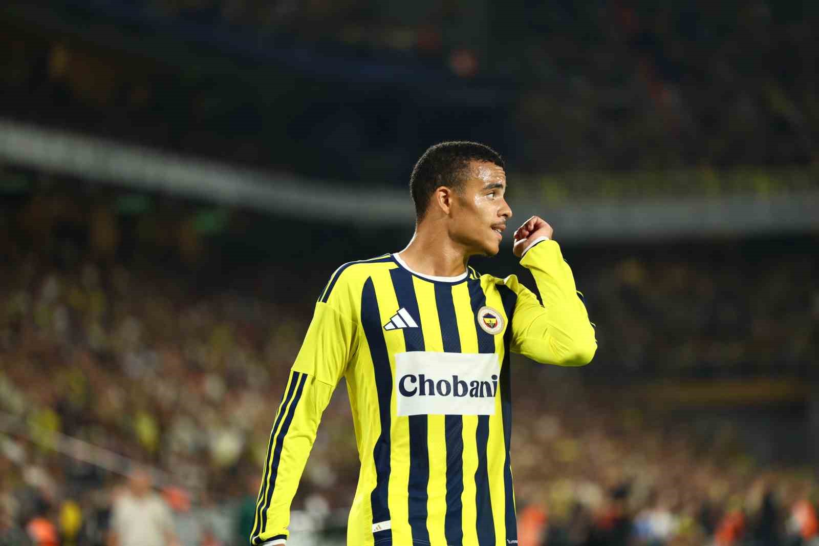 UEFA Şampiyonlar Ligi: Fenerbahçe: 2 - Sturm Graz: 0 (İlk yarı)