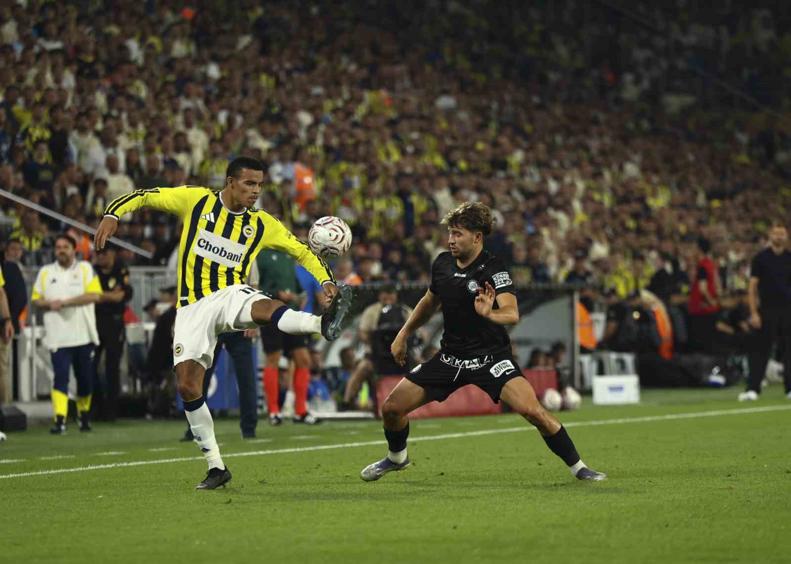 UEFA Şampiyonlar Ligi: Fenerbahçe: 2 - Sturm Graz: 0 (İlk yarı)