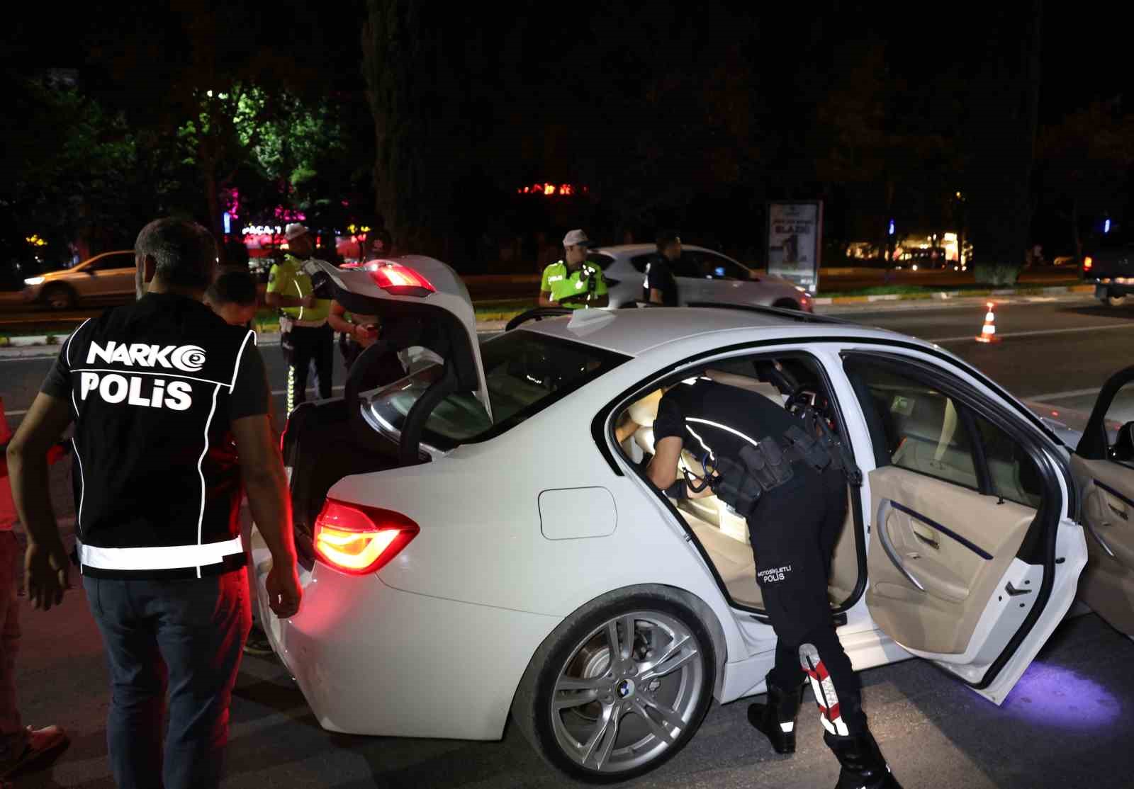 Elazığ’da geniş kapsamlı asayiş uygulaması