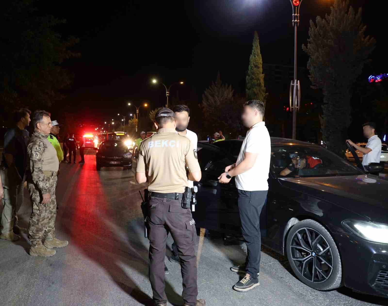 Elazığ’da geniş kapsamlı asayiş uygulaması