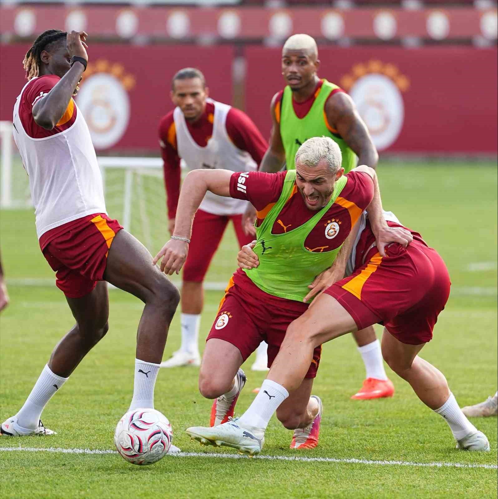 Galatasaray, yeni sezon hazırlıklarını sürdürdü