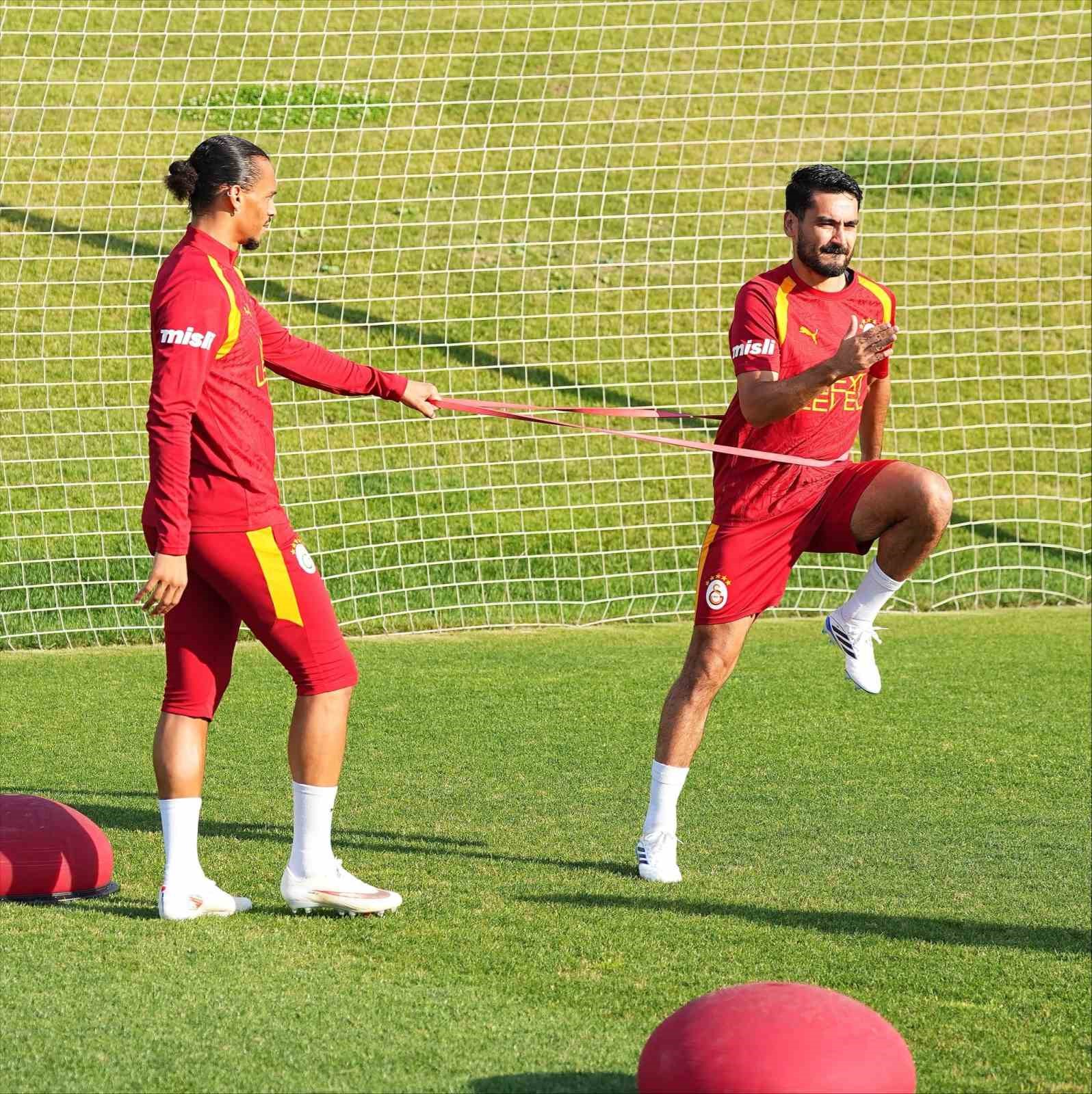 Galatasaray, yeni sezon hazırlıklarını sürdürdü