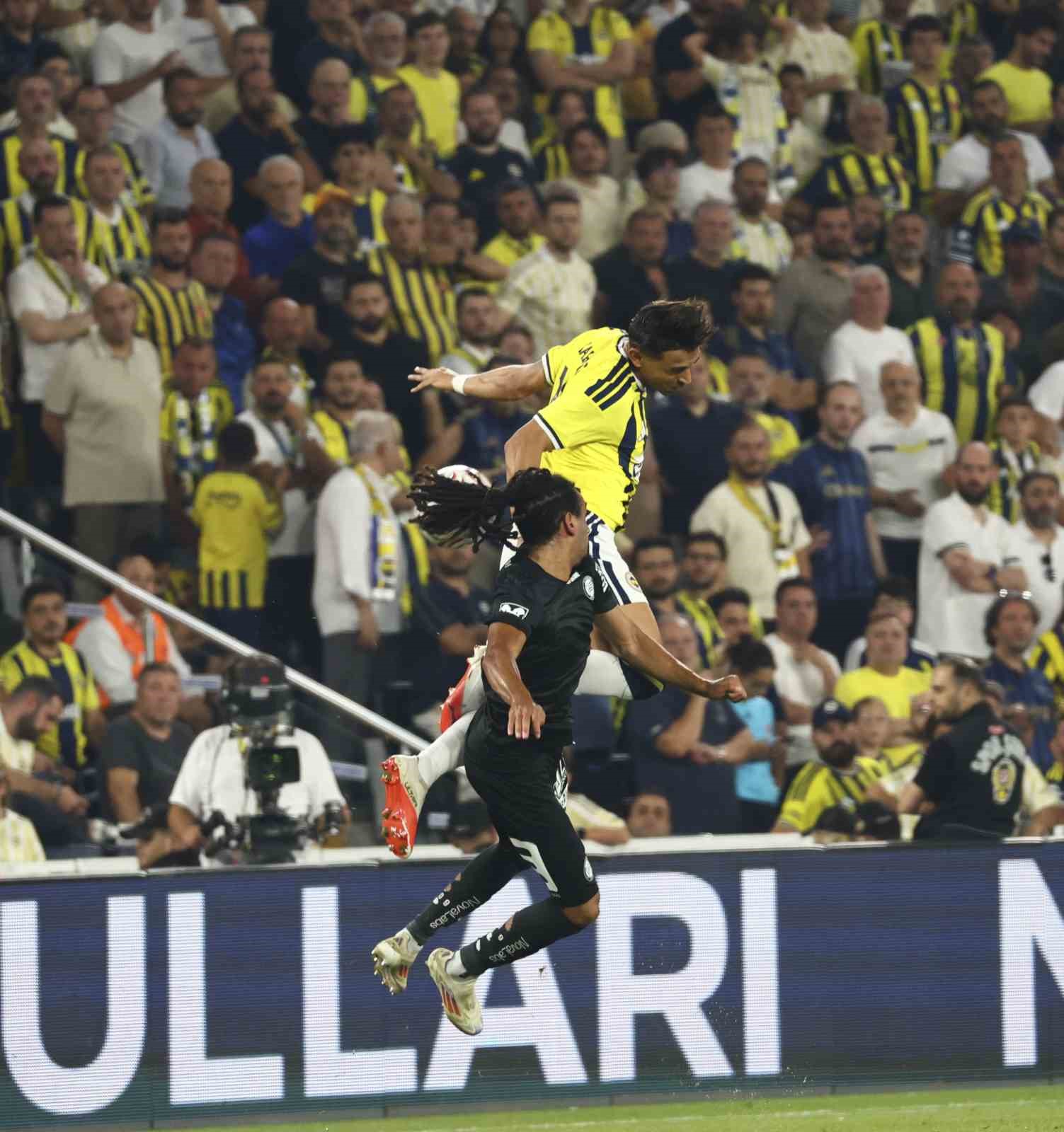 UEFA Şampiyonlar Ligi: Fenerbahçe: 2 - Sturm Graz: 0 (Maç sonucu)