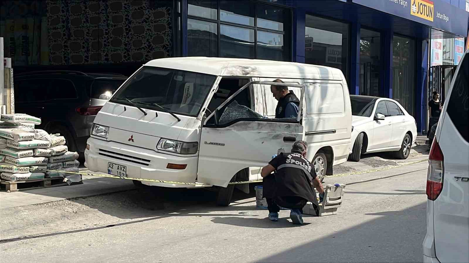 Lüks otomobille kar maskeli milyonluk soygun