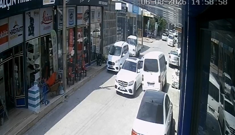 Lüks otomobille kar maskeli milyonluk soygun
