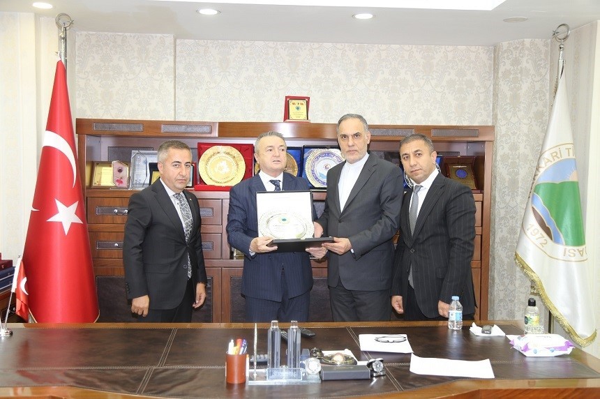 İran Büyükelçisi Habibollahzadeh’ten Hakkâri’de ekonomi temasları