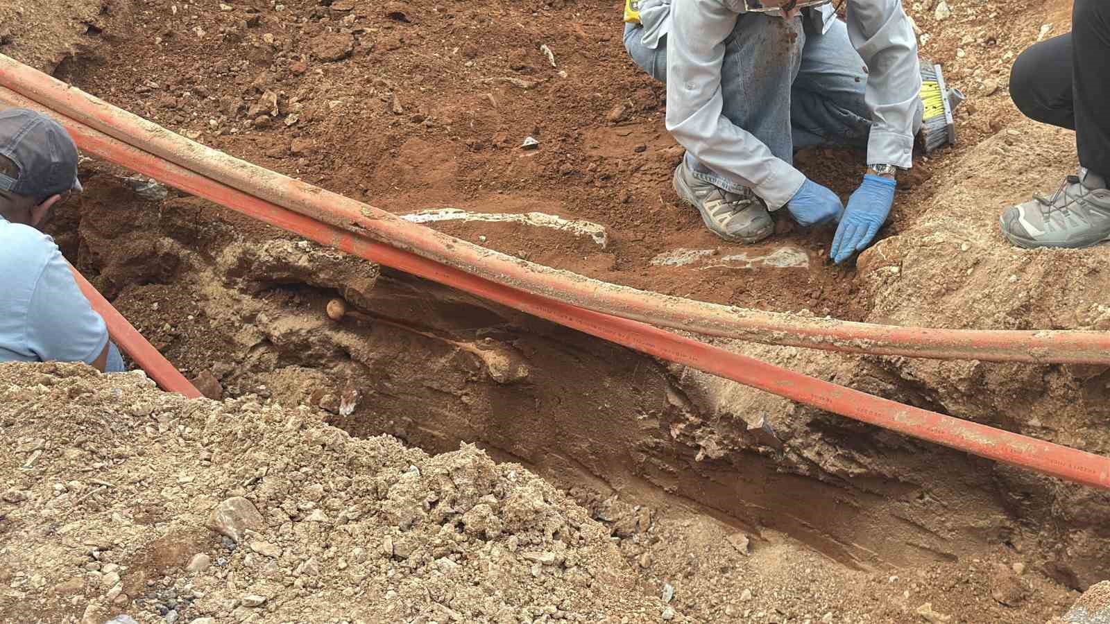 Menteşe’de altyapı çalışmaları sırasında mezar kalıntılarına rastlandı