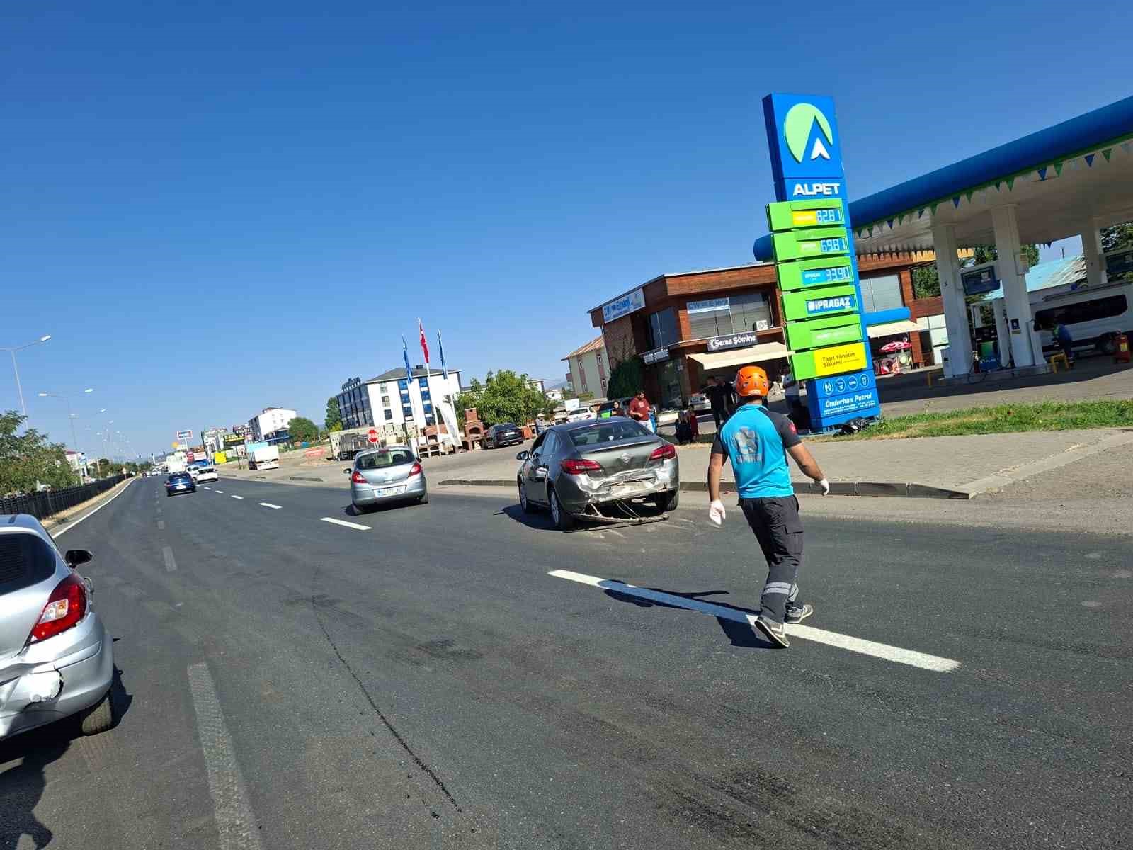 Bingöl’de zincirleme kaza: 5 yaralı