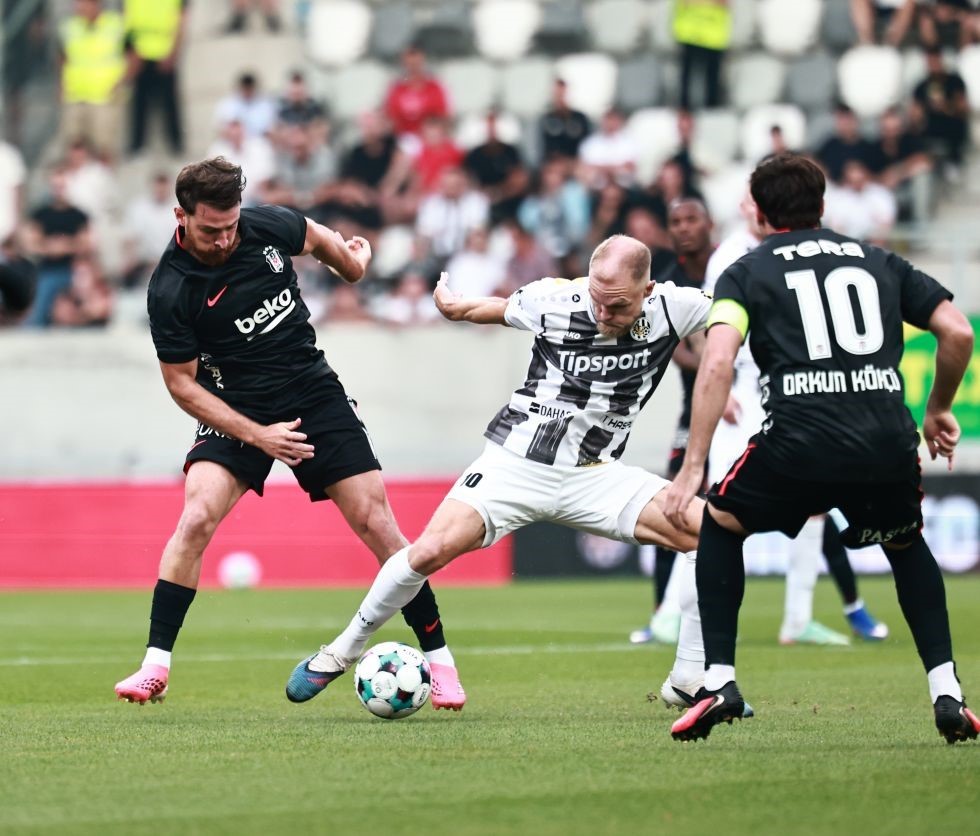 UEFA Avrupa Ligi: Hradec Kralove: 0 - Beşiktaş: 1 (Maç sonucu)