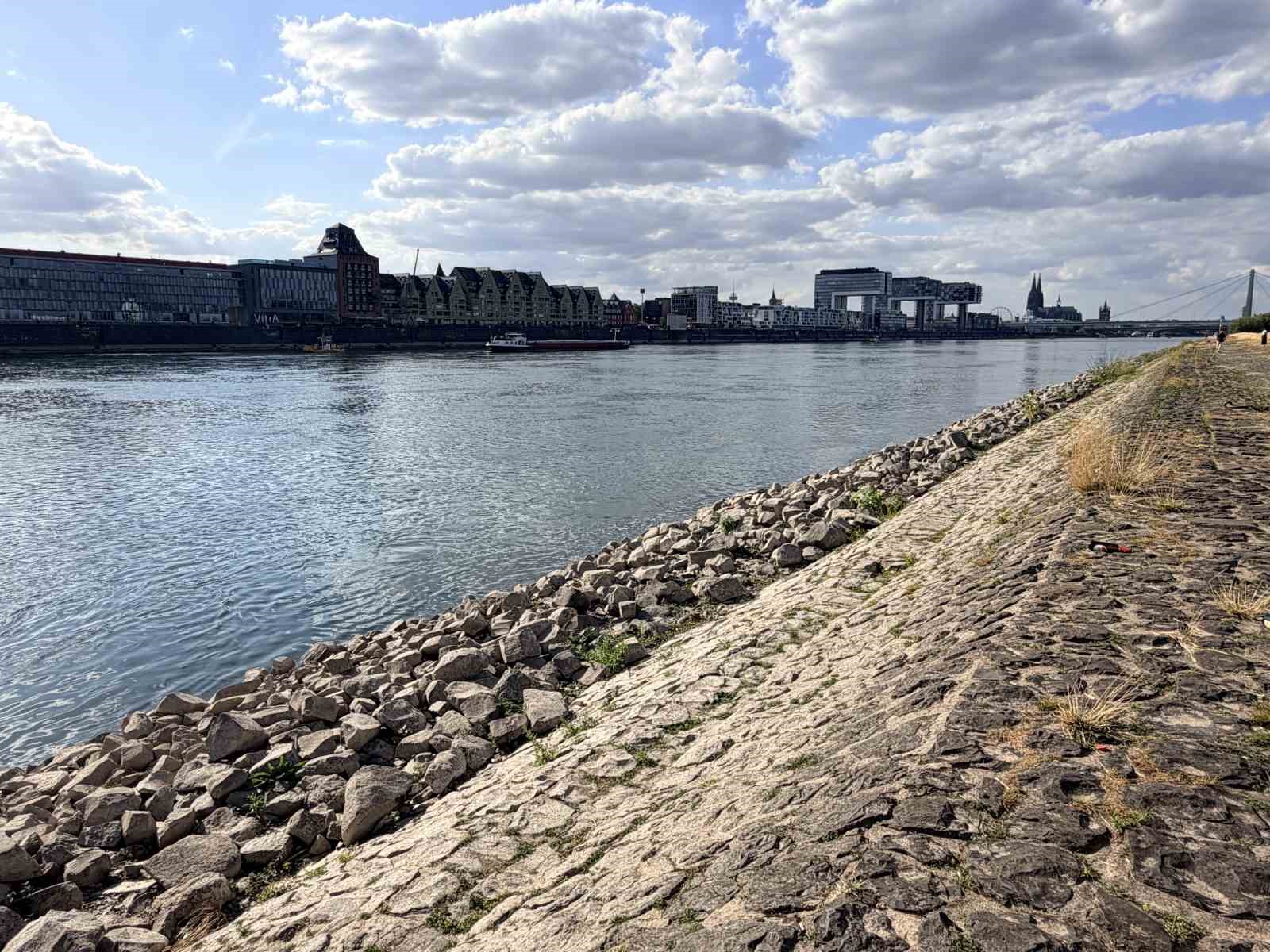Almanya’da Ren Nehri’nde kuraklık alarmı: Su seviyesinde tarihi düşüş yaşandı