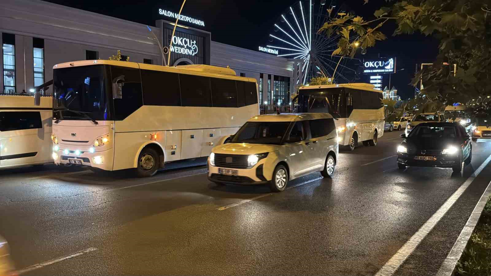 Düğün salonunda iki taraf arasında tekme tokat kavga: 5 yaralı