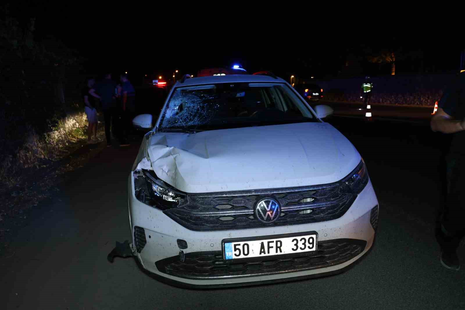 Otomobilin çarptığı yaya hayatını kaybetti: O anlar kamerada
