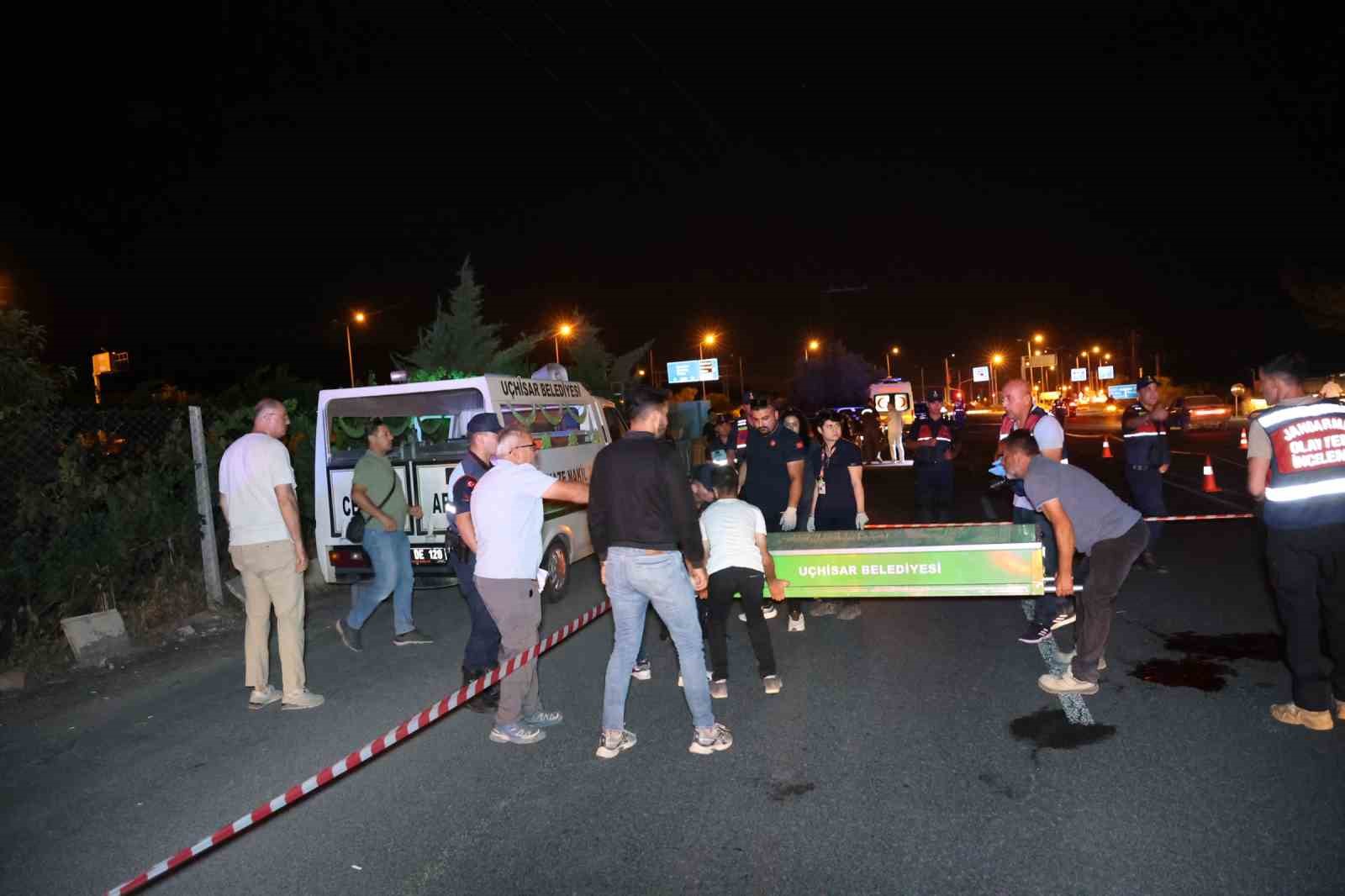 Otomobilin çarptığı yaya hayatını kaybetti: O anlar kamerada