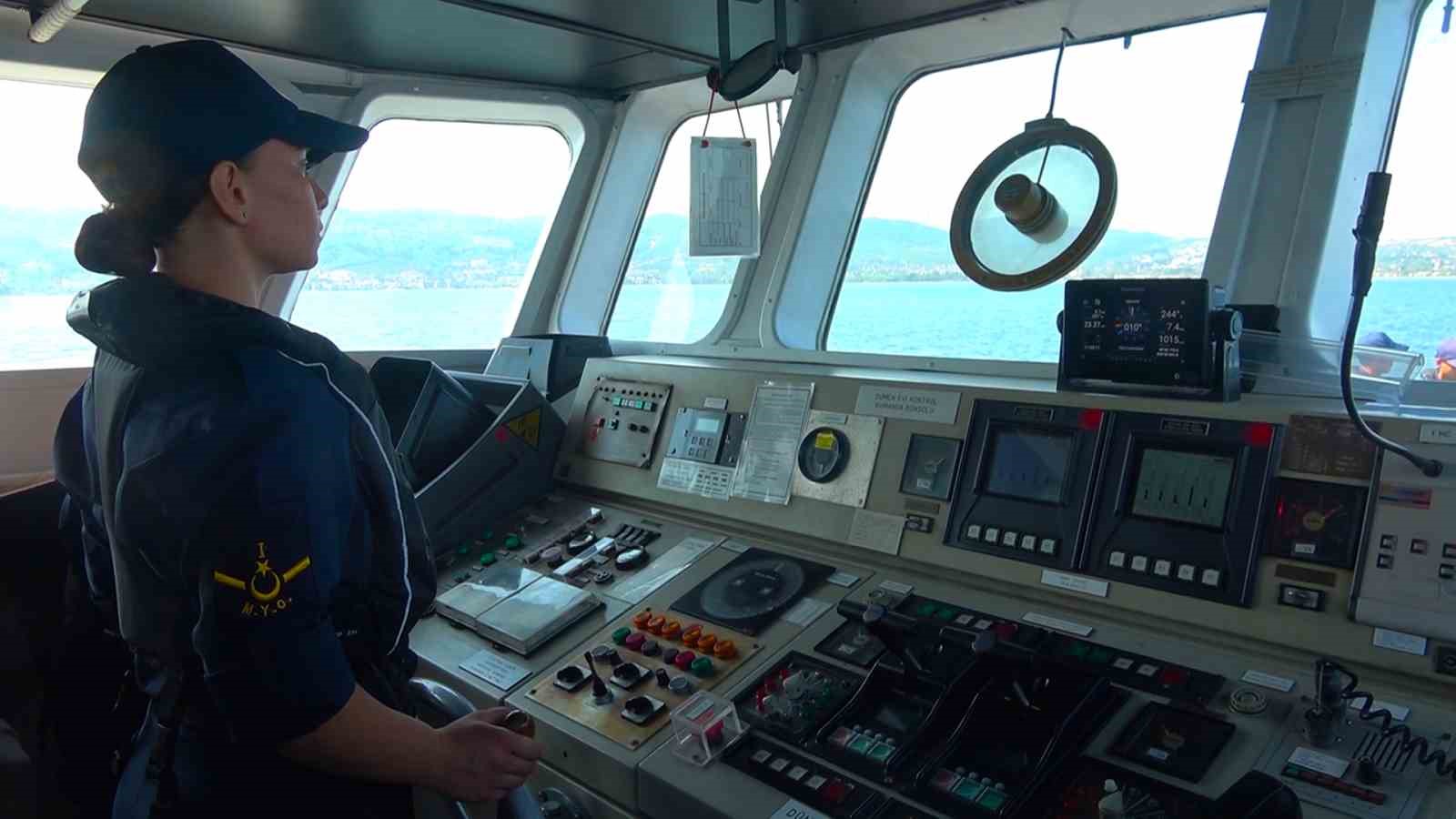 Deniz astsubay adayları zorlu eğitimlerle Mavi Vatan’da göreve hazırlanıyor