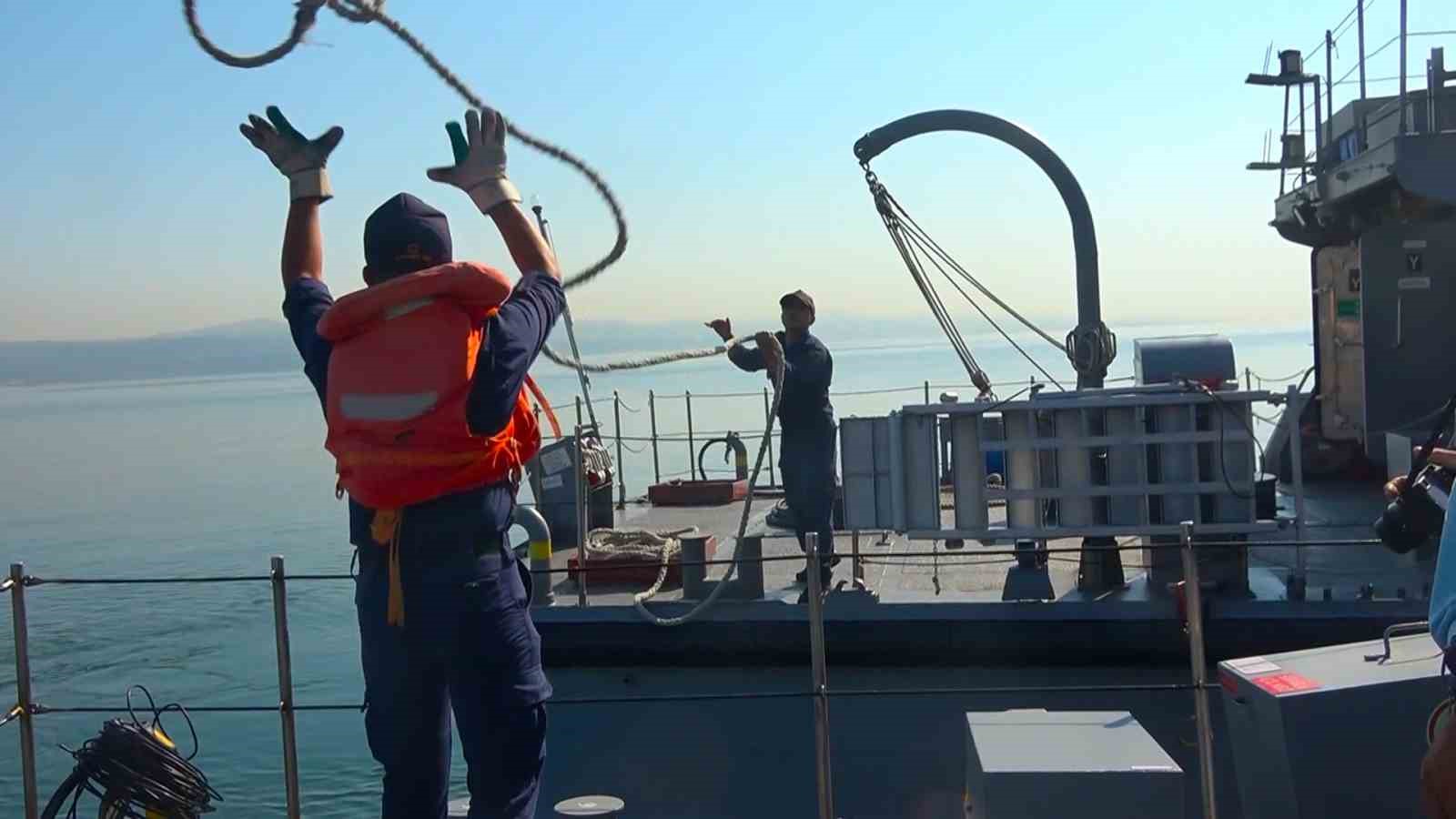 Deniz astsubay adayları zorlu eğitimlerle Mavi Vatan’da göreve hazırlanıyor