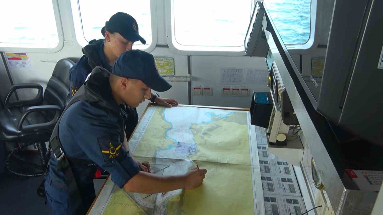 Deniz astsubay adayları zorlu eğitimlerle Mavi Vatan’da göreve hazırlanıyor