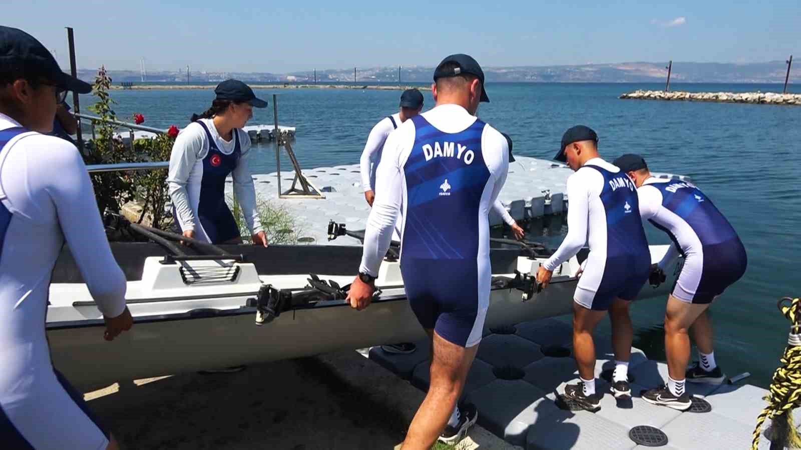 Deniz astsubay adayları zorlu eğitimlerle Mavi Vatan’da göreve hazırlanıyor