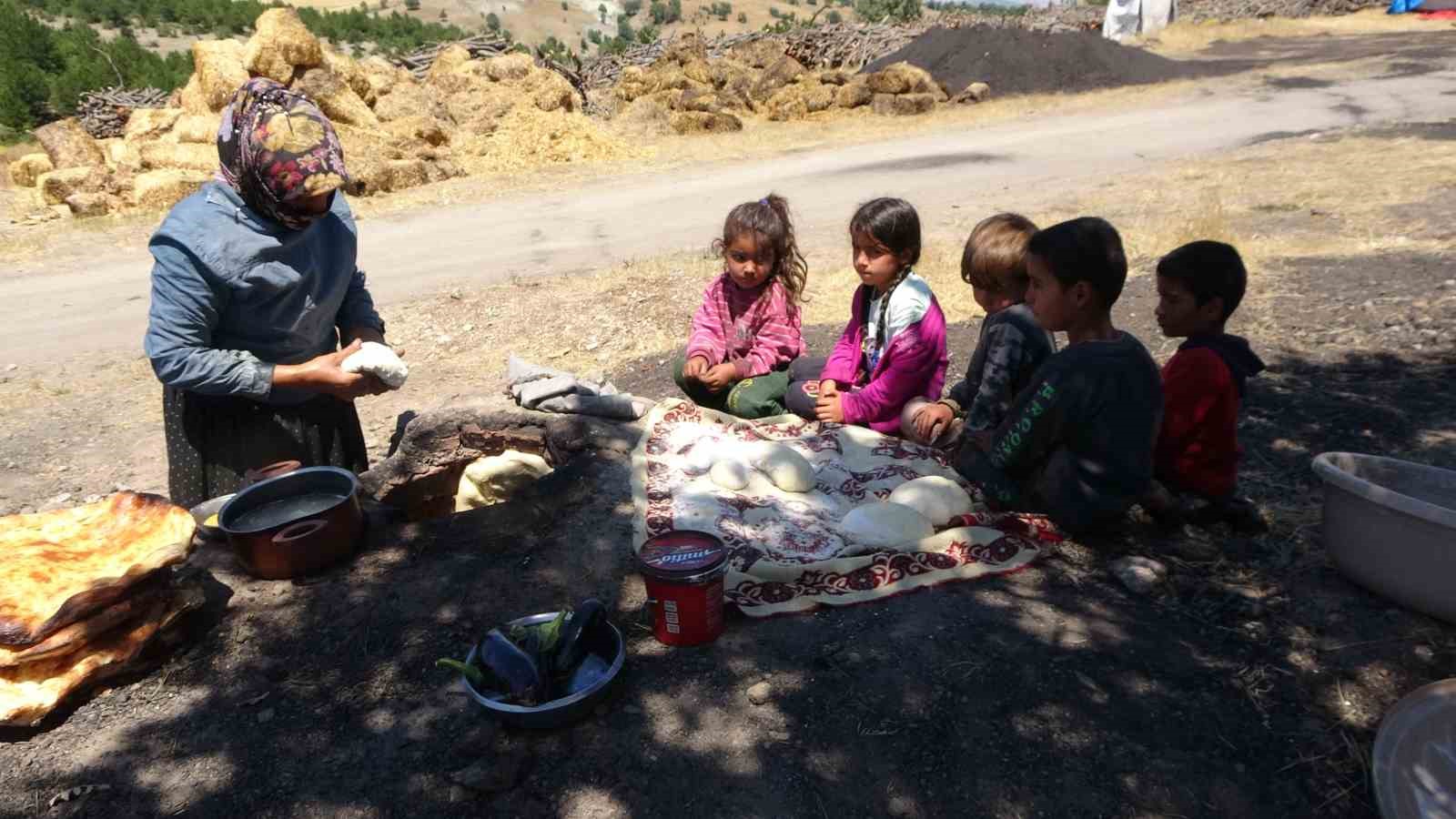 Yozgat’ta duman ve sıcak içinde meşe kömürü mesaisi