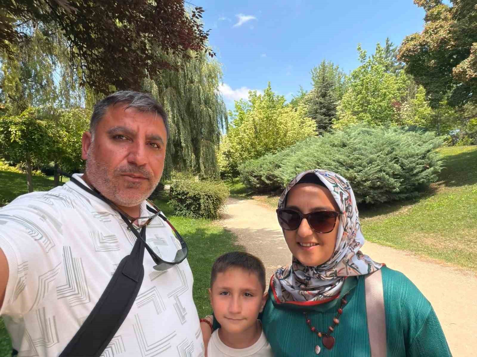 Böcek ilacından zehirlenerek öldüğü iddia edilen Yusuf Talha son yolculuğuna uğurlandı