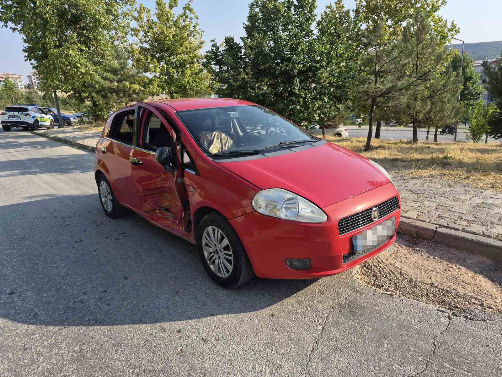 Eskişehir’de otomobille ticari taksi çarpıştı: 6 yaralı