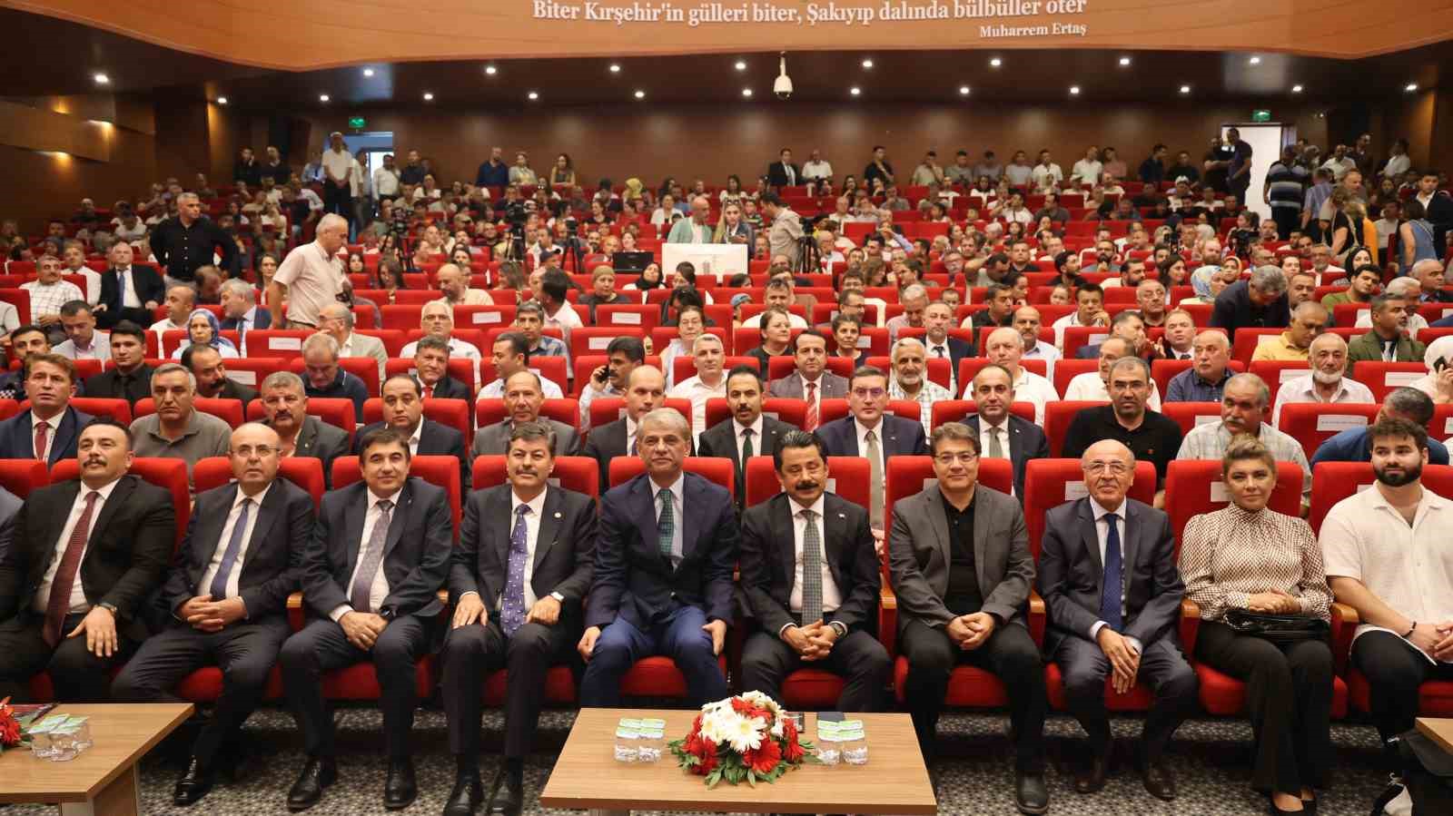"Neşet Ertaş Kültür ve Müzik Festivali" Kırşehir’de başladı