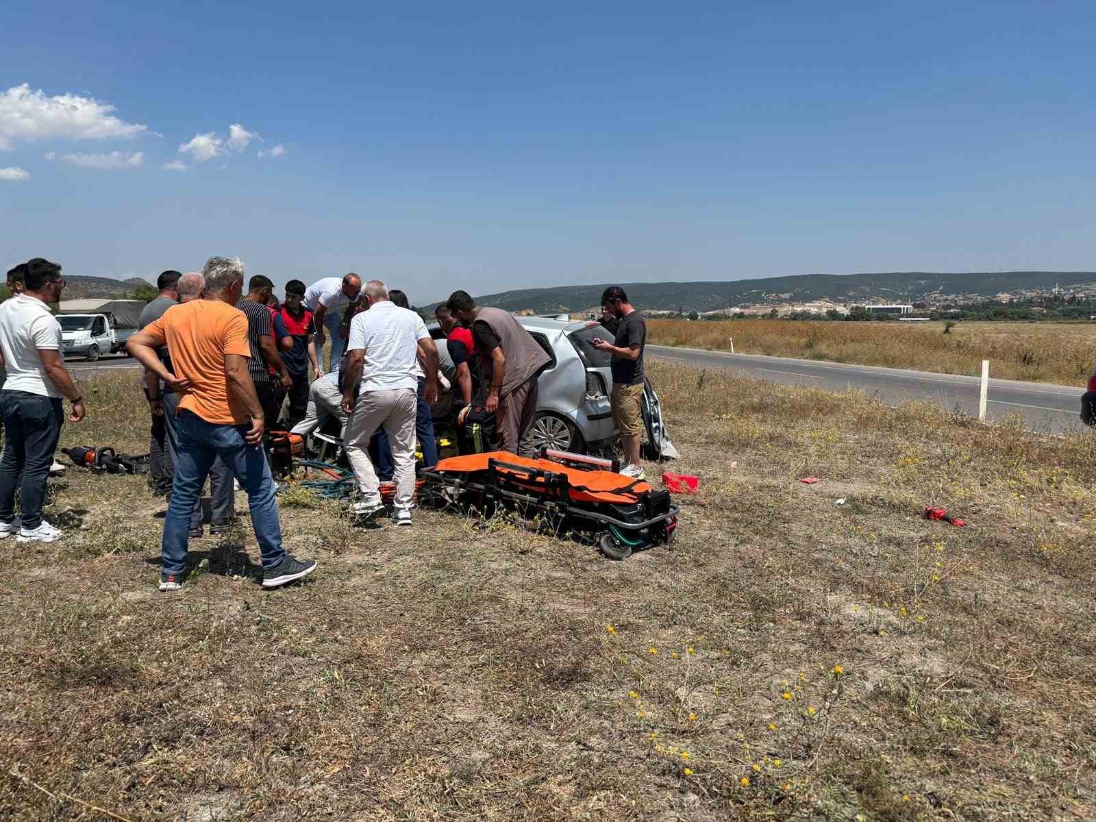 Kütahya’da trafik kazası: 1 ölü 5 yaralı