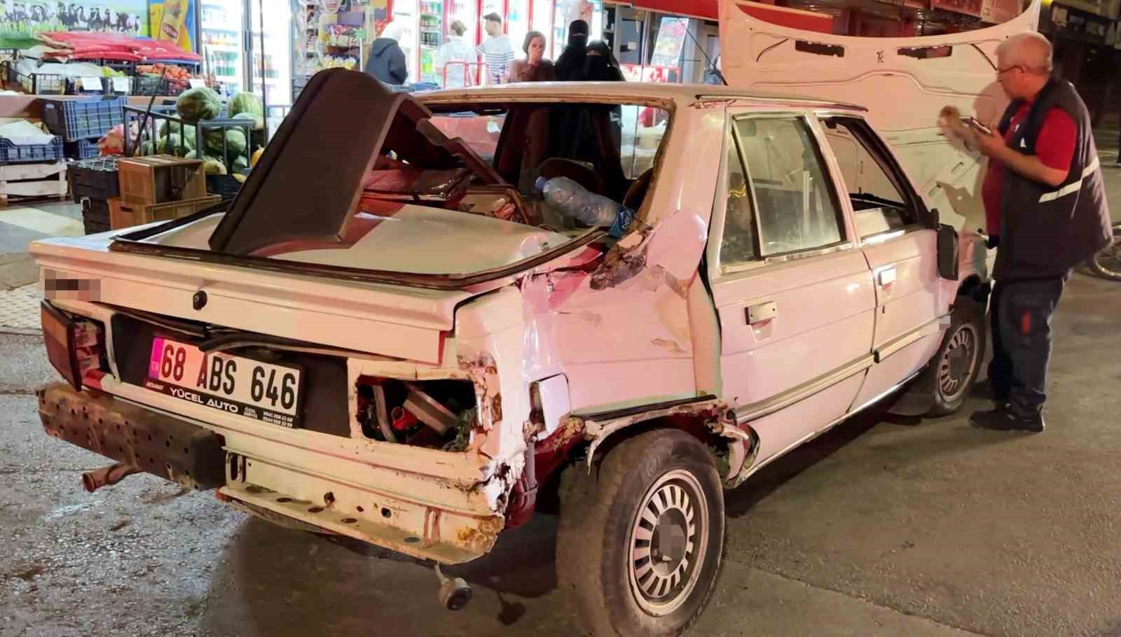 "Kelepçe vuramazlar, imkansız" dedi, kelepçelenip gözaltına alındı