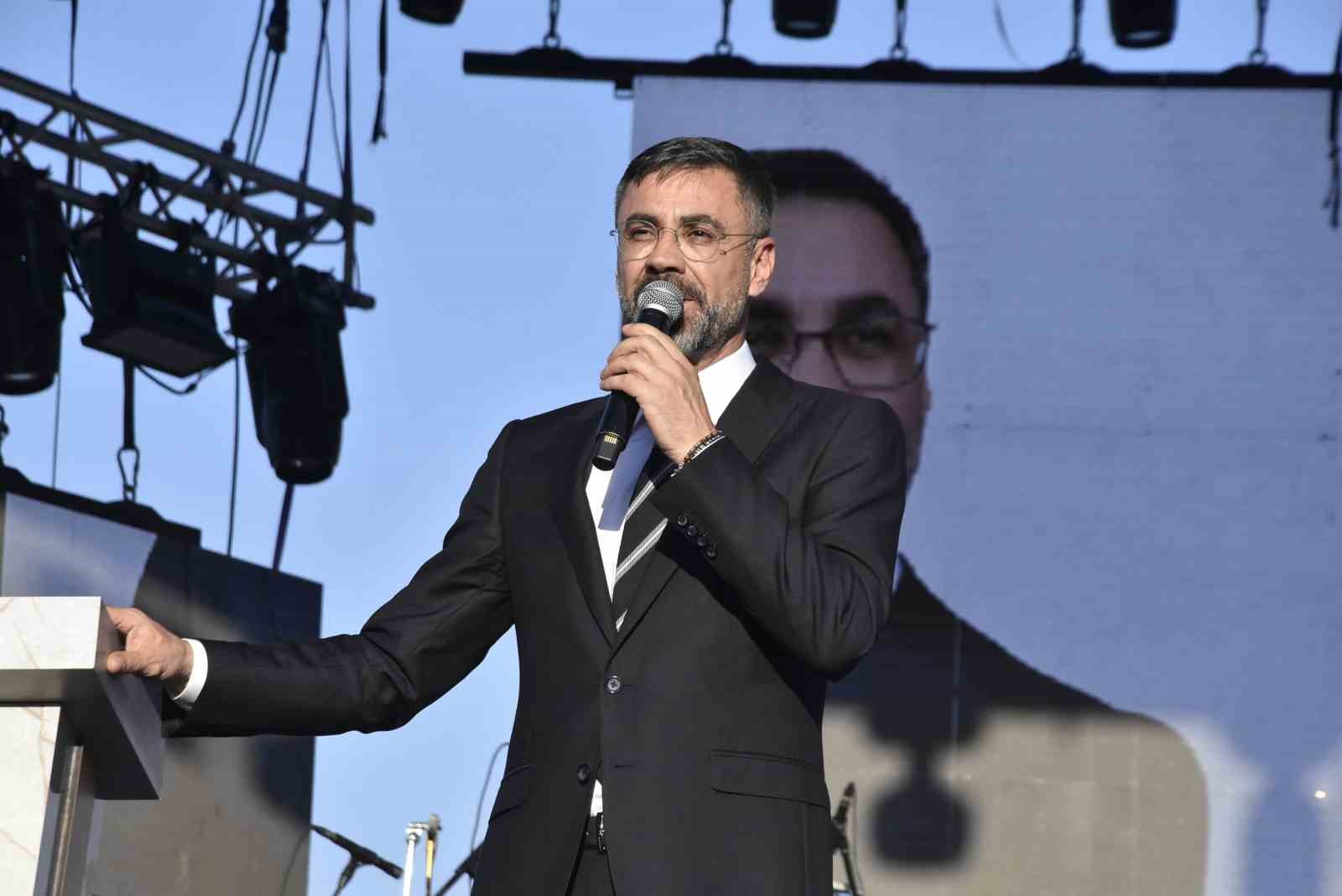 Bitlis’in kurtuluşunun 110. yılı coşkusu kortej yürüyüşüyle başladı