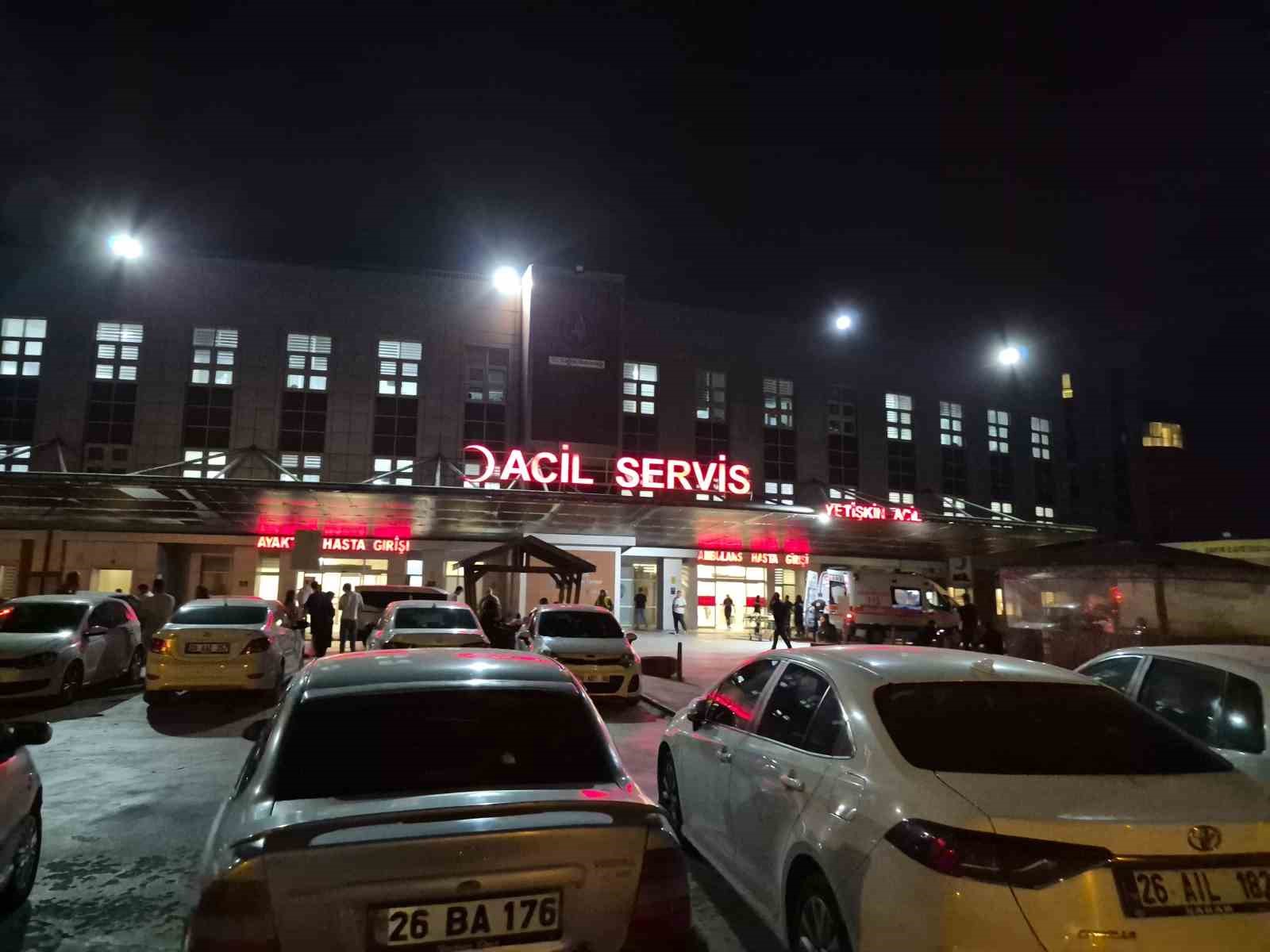 Eskişehir’de bıçaklı kavga: 1 yaralı