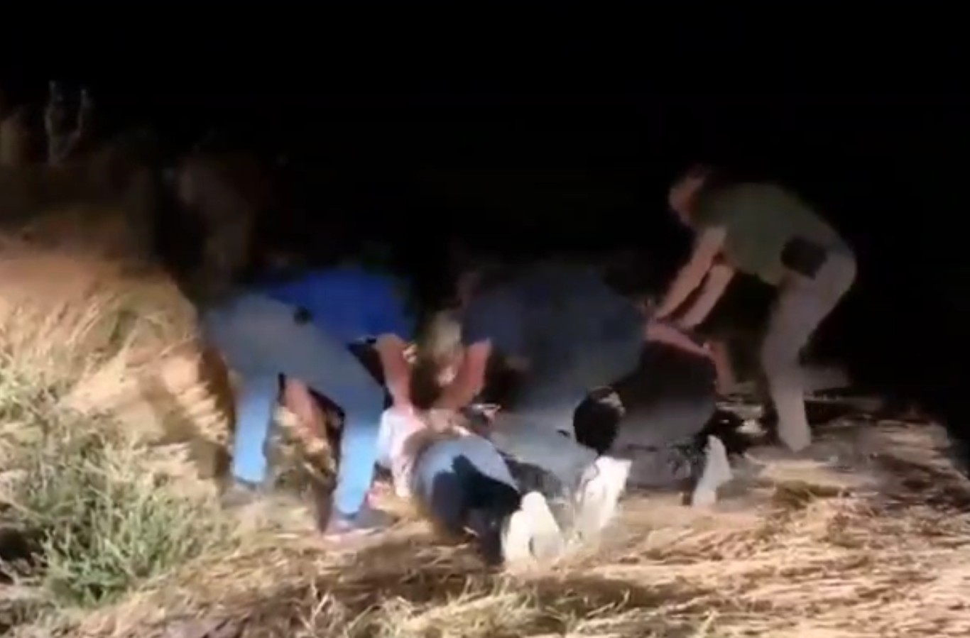 Kar maskeleriyle araç soyan 5 şüpheli yakalandı