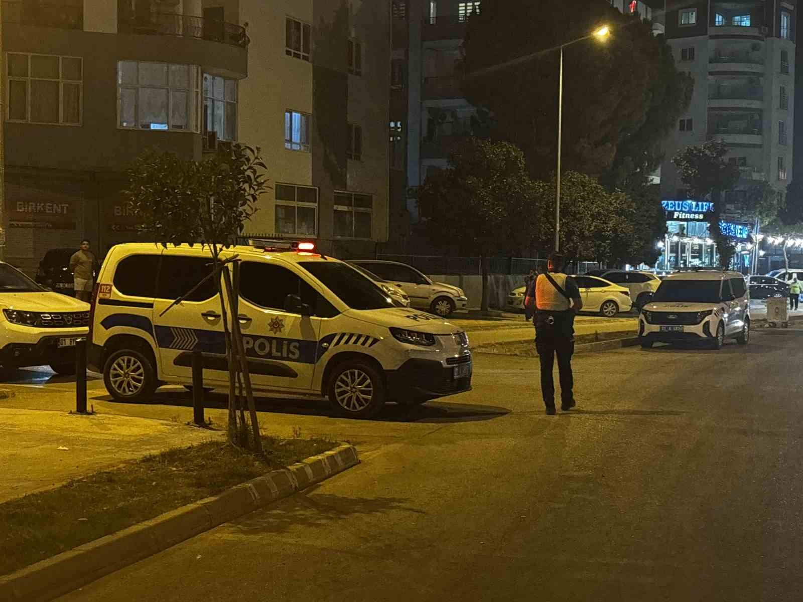 Adana’da Huzur ve Güven uygulaması: 62 aranan şahıs yakalandı, 3 milyon 924 bin TL ceza kesildi