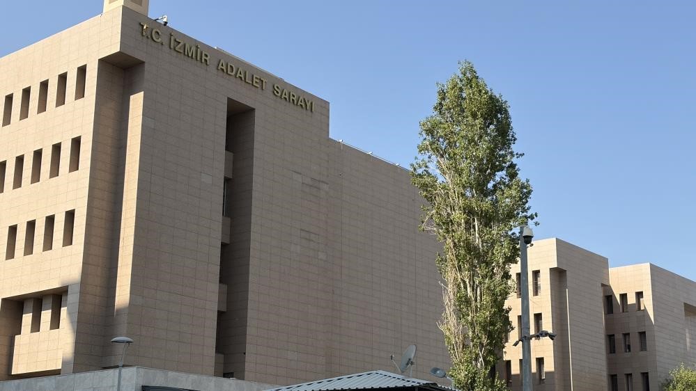 Menderes Belediye Başkanı İlkay Çiçek tutuklandı