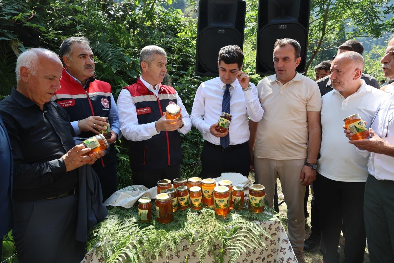 UNESCO korumasındaki Macahel’de bal hasadı başladı