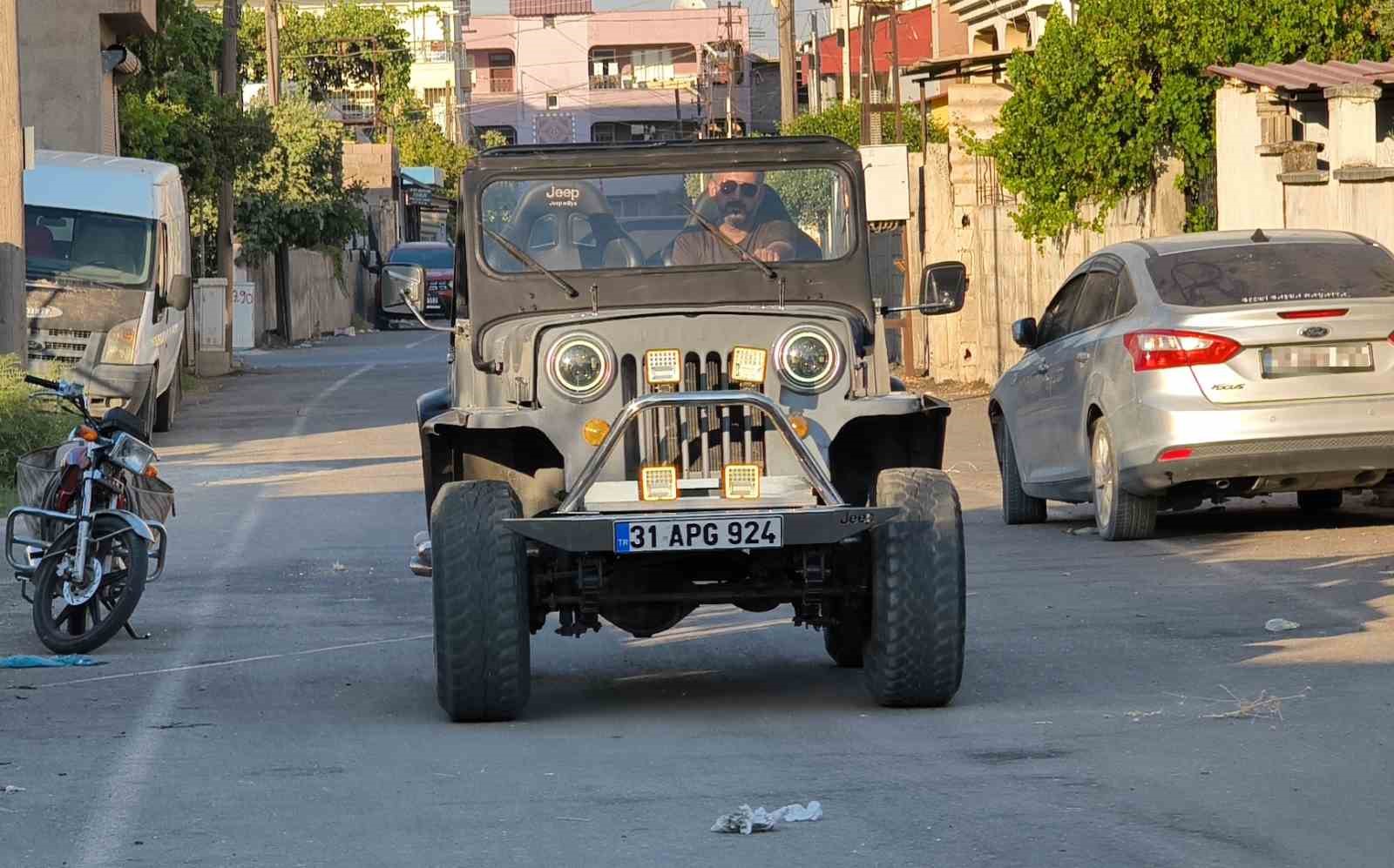 ’Altıncı evladım oldu’ dediği 74 yıllık cipini, 1 buçuk yıllık çalışmayla restore etti