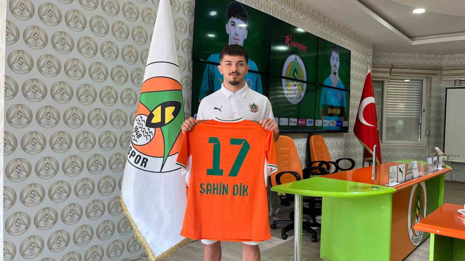 Alanyaspor’dan orta sahaya çifte takviye