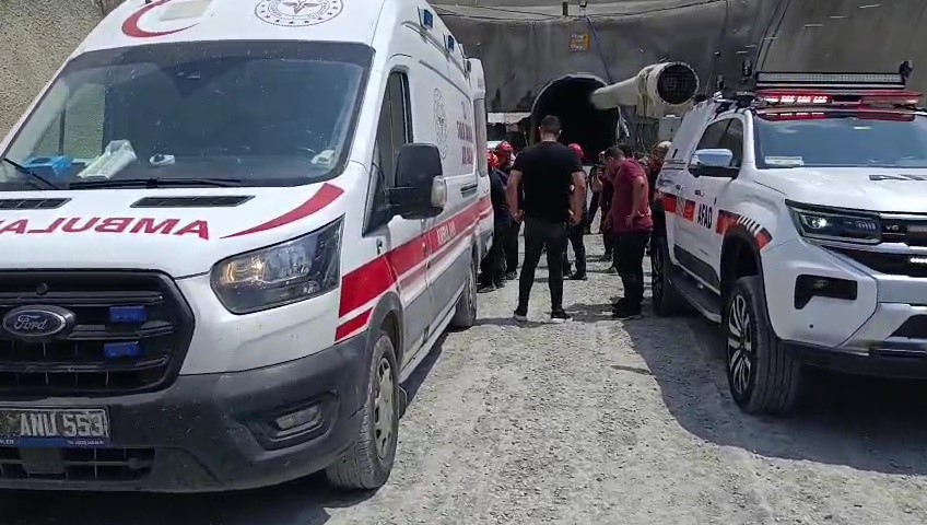 İçme suyu projesinde göçük: 1 işçi hayatını kaybetti, 1’i ağır yaralı