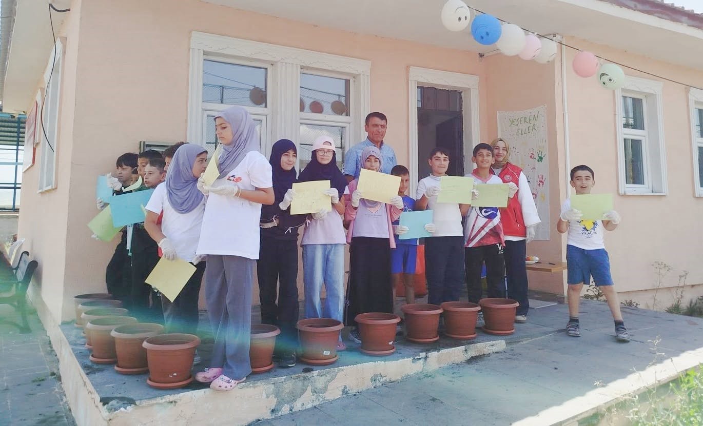Çıldır’da "Yeşeren eller" projesi hayata geçirildi