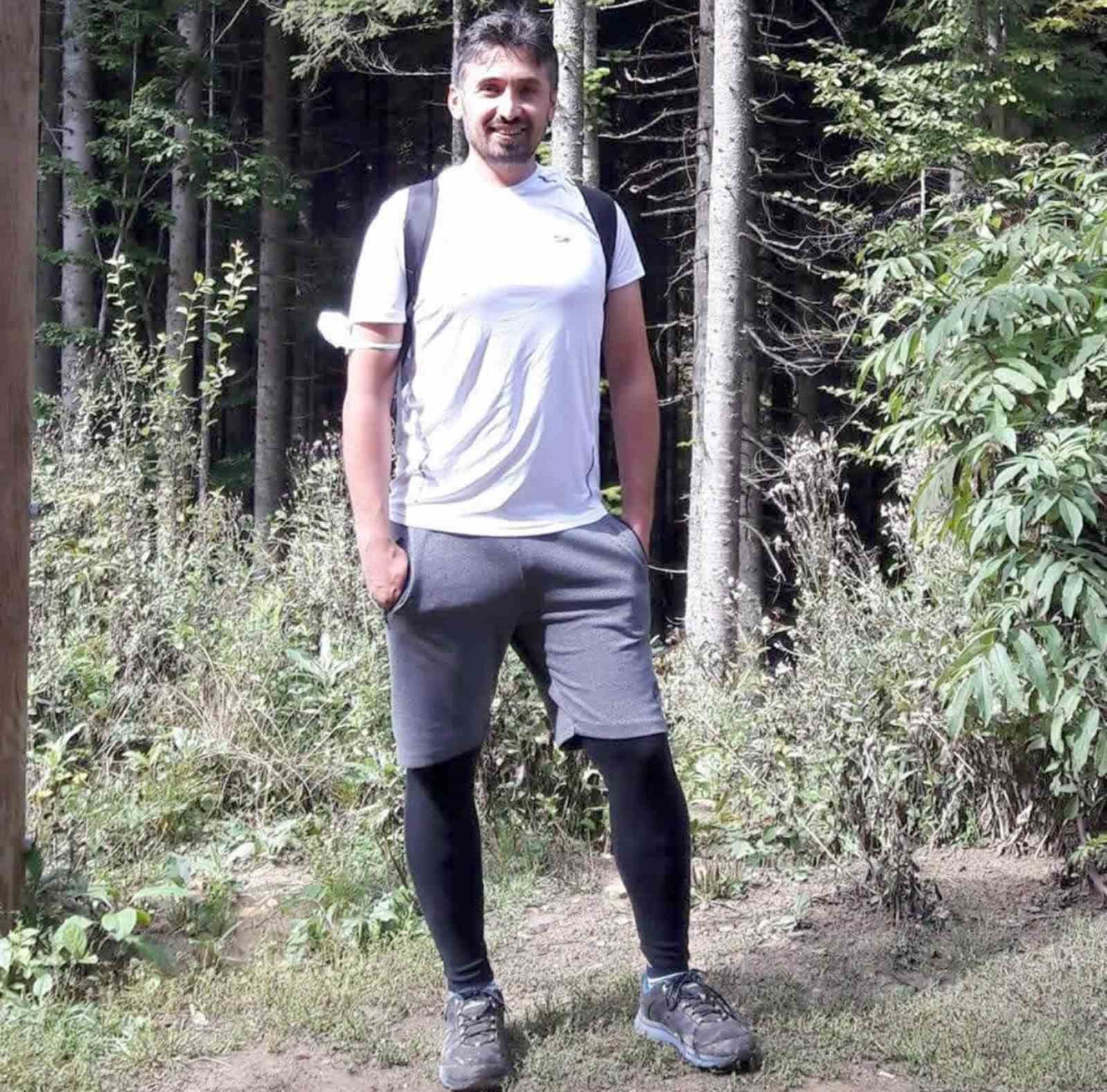 Otomobilin çarptığı bisikletli ağacın altında ölü bulundu, kaçan sürücü kısa sürede yakalandı
