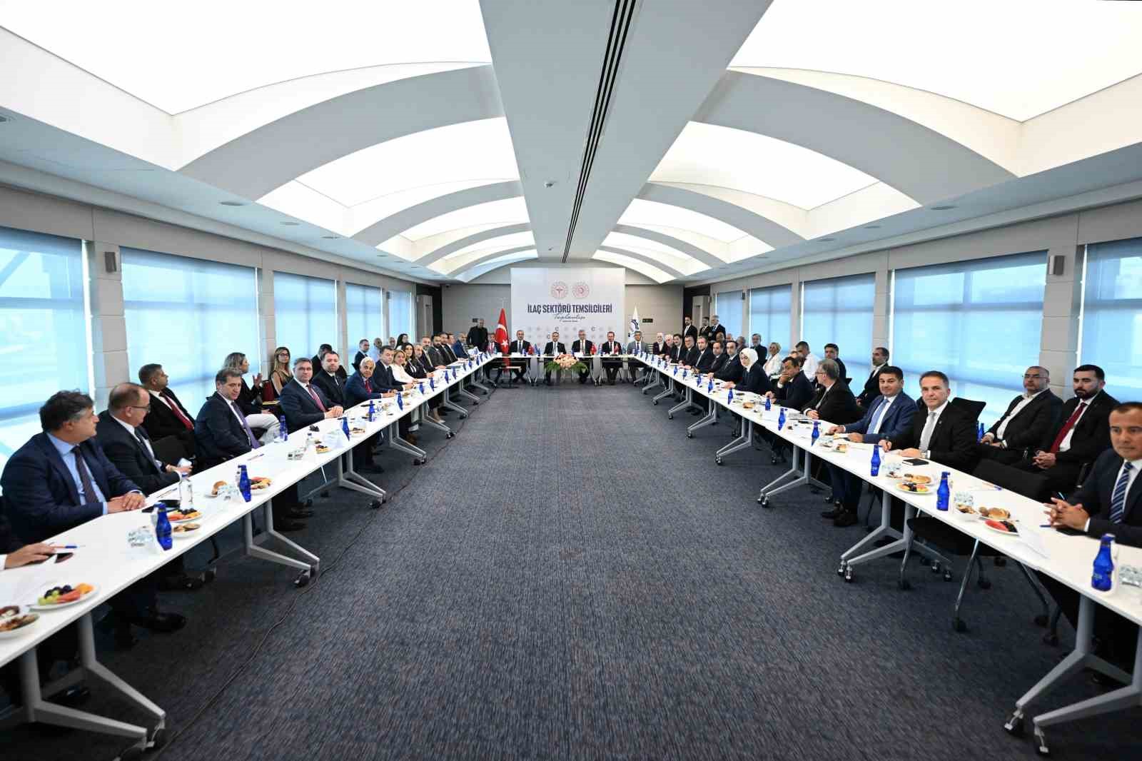 Bakan Memişoğlu: "Türkiye, sağlık hizmetlerinde dünya çapında güven endeksi çok yükselmiş bir ülkedir"