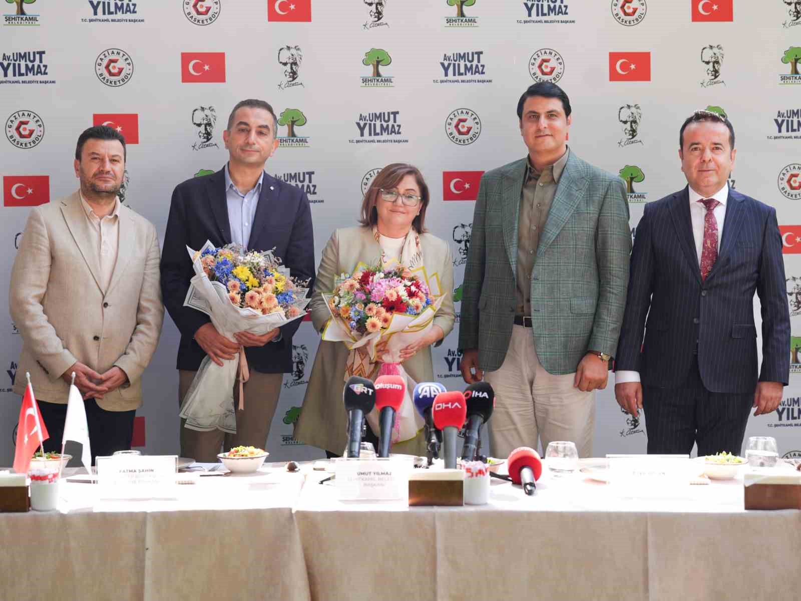 Gaziantep Basketbol, Şehitkamil Belediyesi’ne devredildi