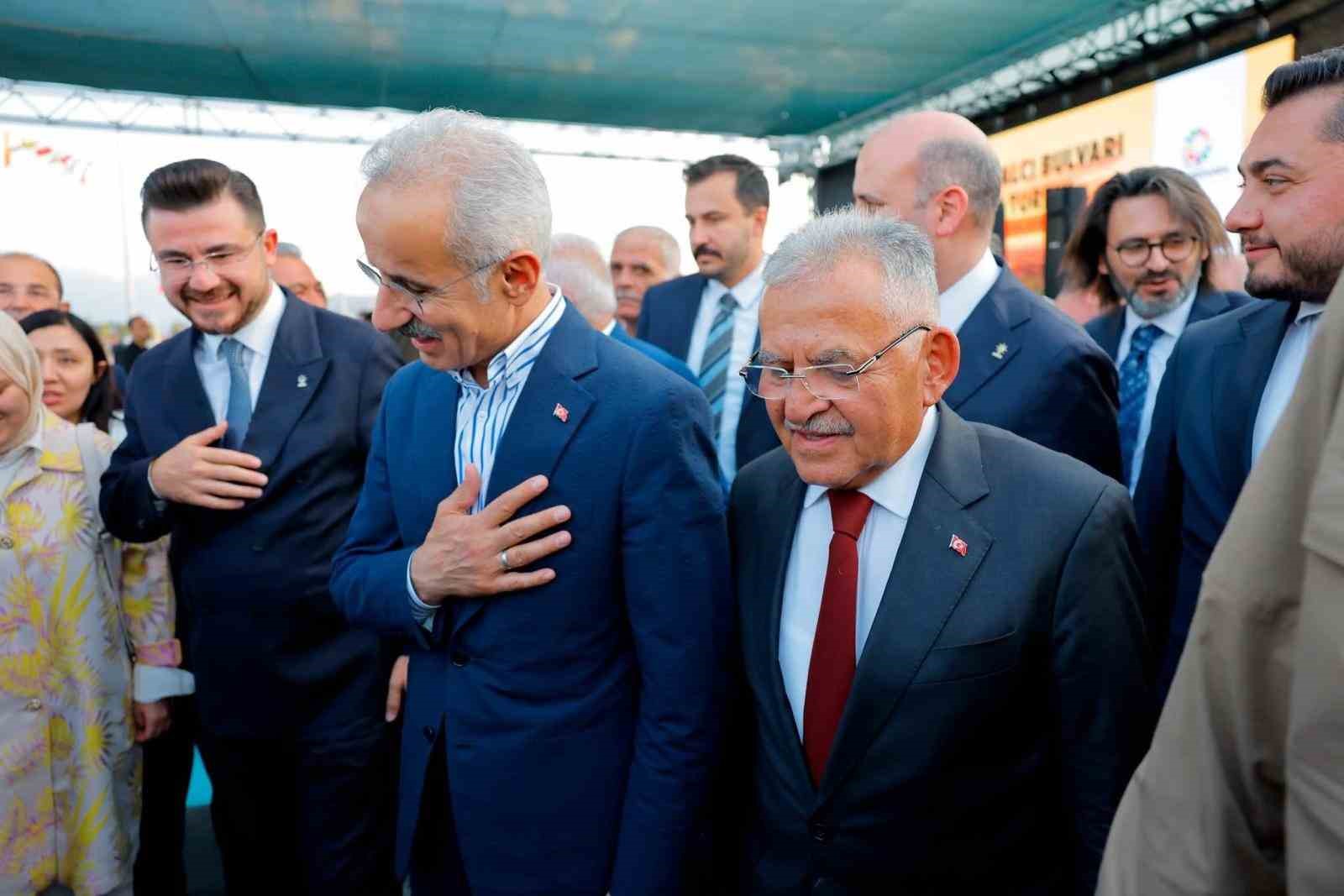 Bakan Uraloğlu: "Güçlü yerel, güçlü Türkiye demektir"