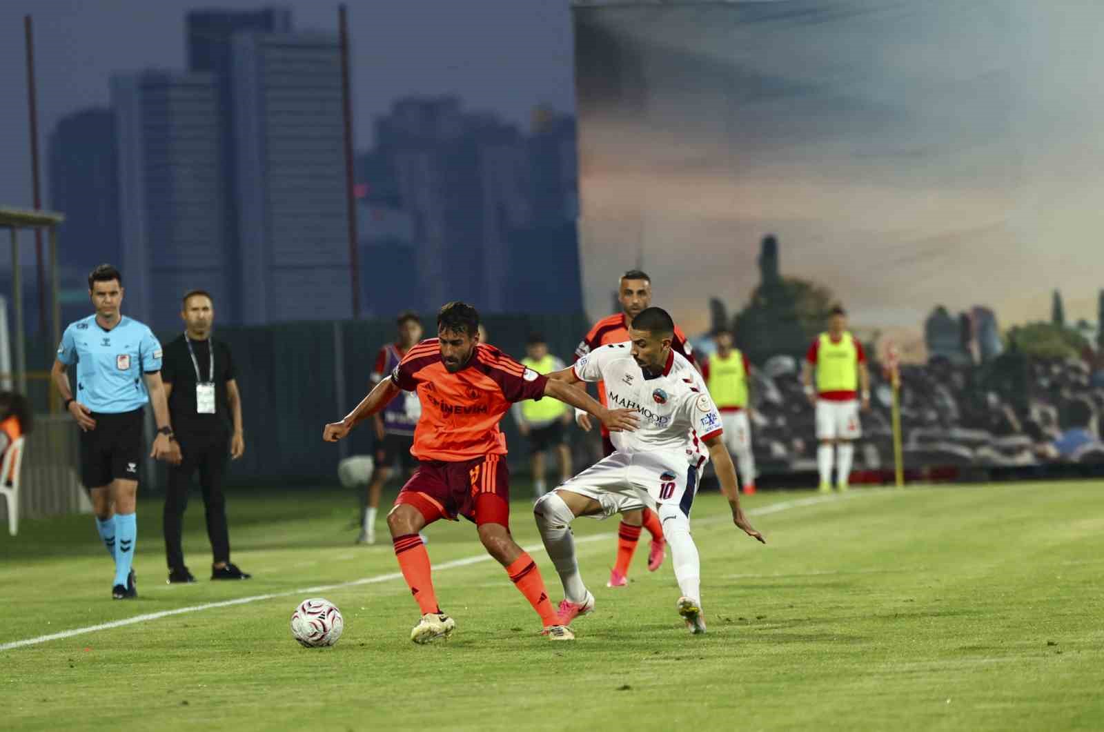 Trendyol 1. Lig: Ümraniyespor: 0 - Mardin 1969 Spor: 0