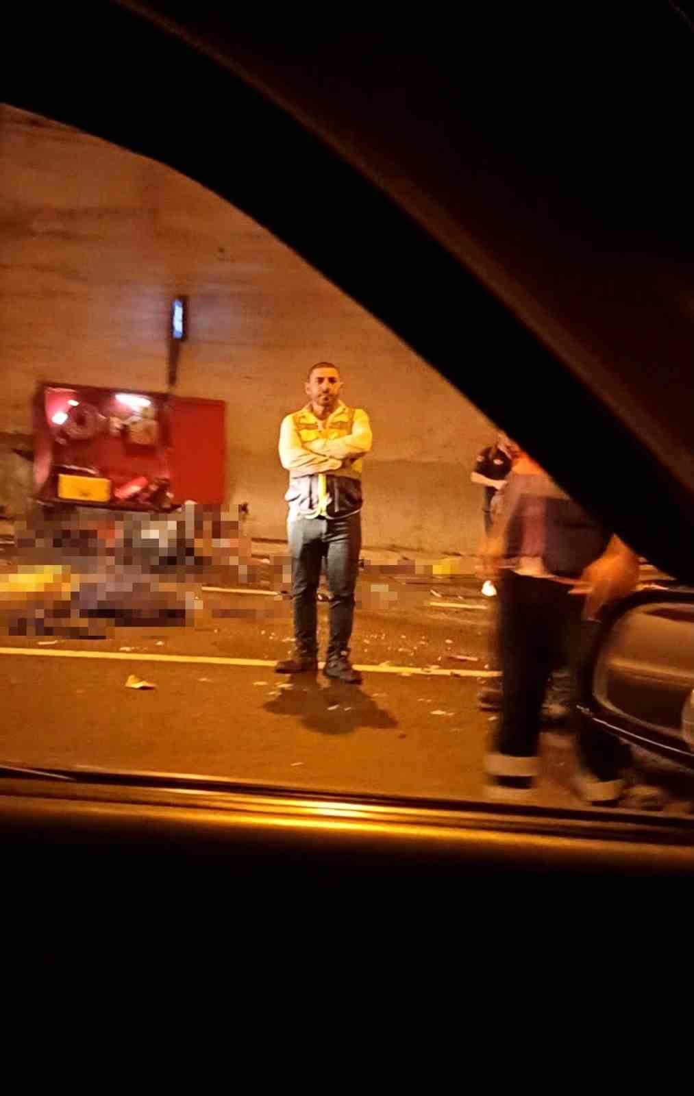 Kuzey Marmara Otoyolu’nda tünelde feci kaza: 3 ölü, 1 ağır yaralı