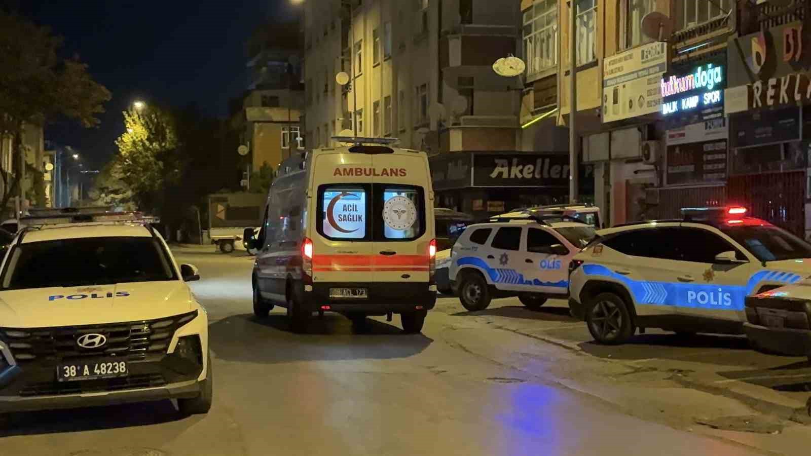 Önce biber gazı sıktılar sonra bıçakladılar: 1 ölü, 1 yaralı