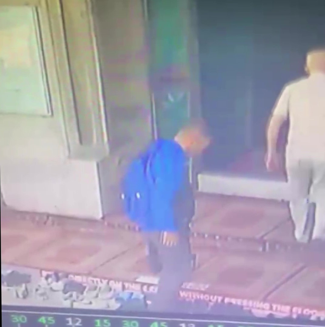 Kapalıçarşı’da altınlarını bozdurmaya gitmişti: Namaz kıldığı camide çantası çalındı