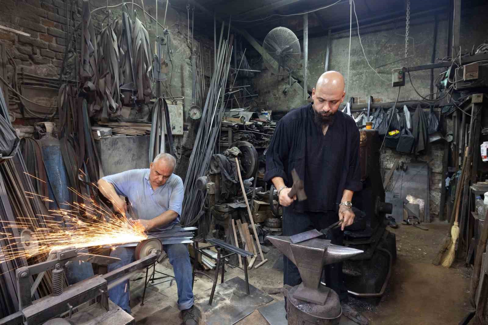 Kemeraltı’nın yaşayan mirasına 22 yıldır kesintisiz destek