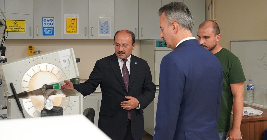 Savunma Sanayii Başkanı Prof. Dr. Haluk Görgün ETÜ’de